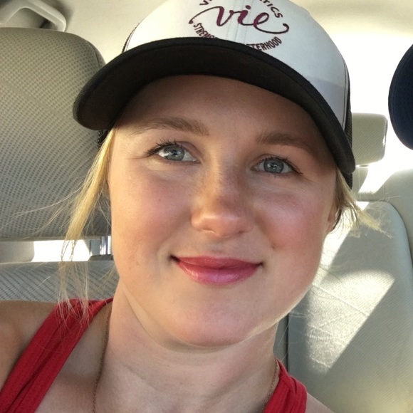 Meet your Posher, Ali - Picture 6 of 8